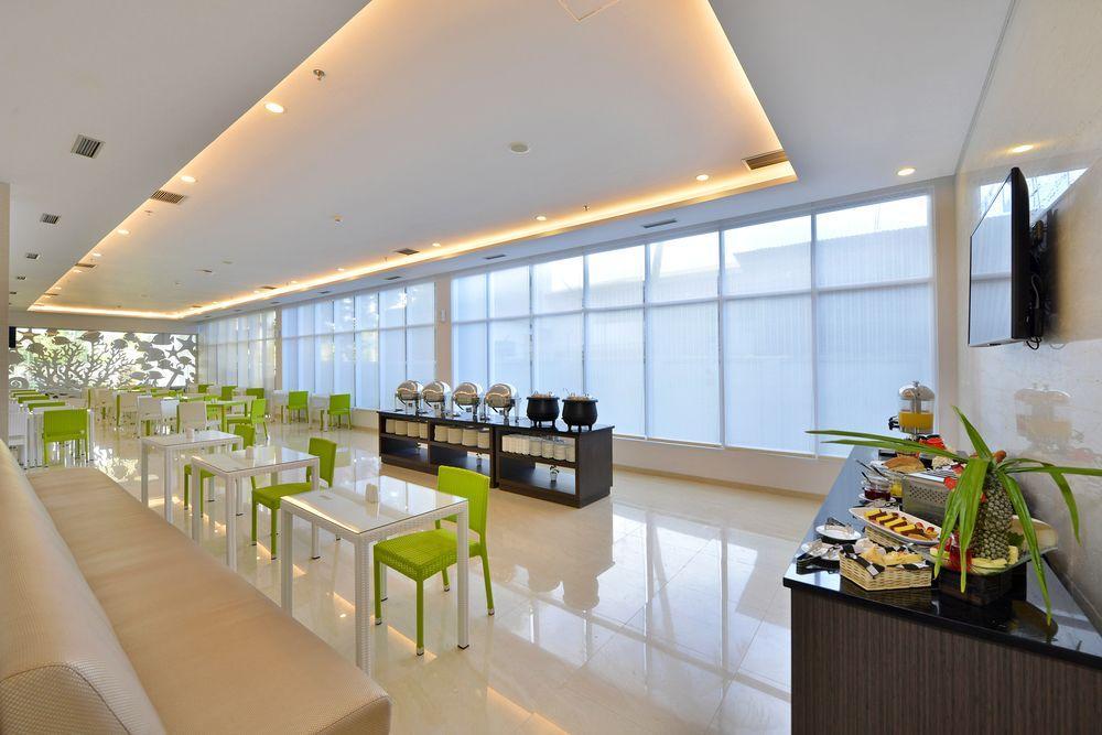 Whiz Prime Hotel Sudirman Cilacap Exterior photo