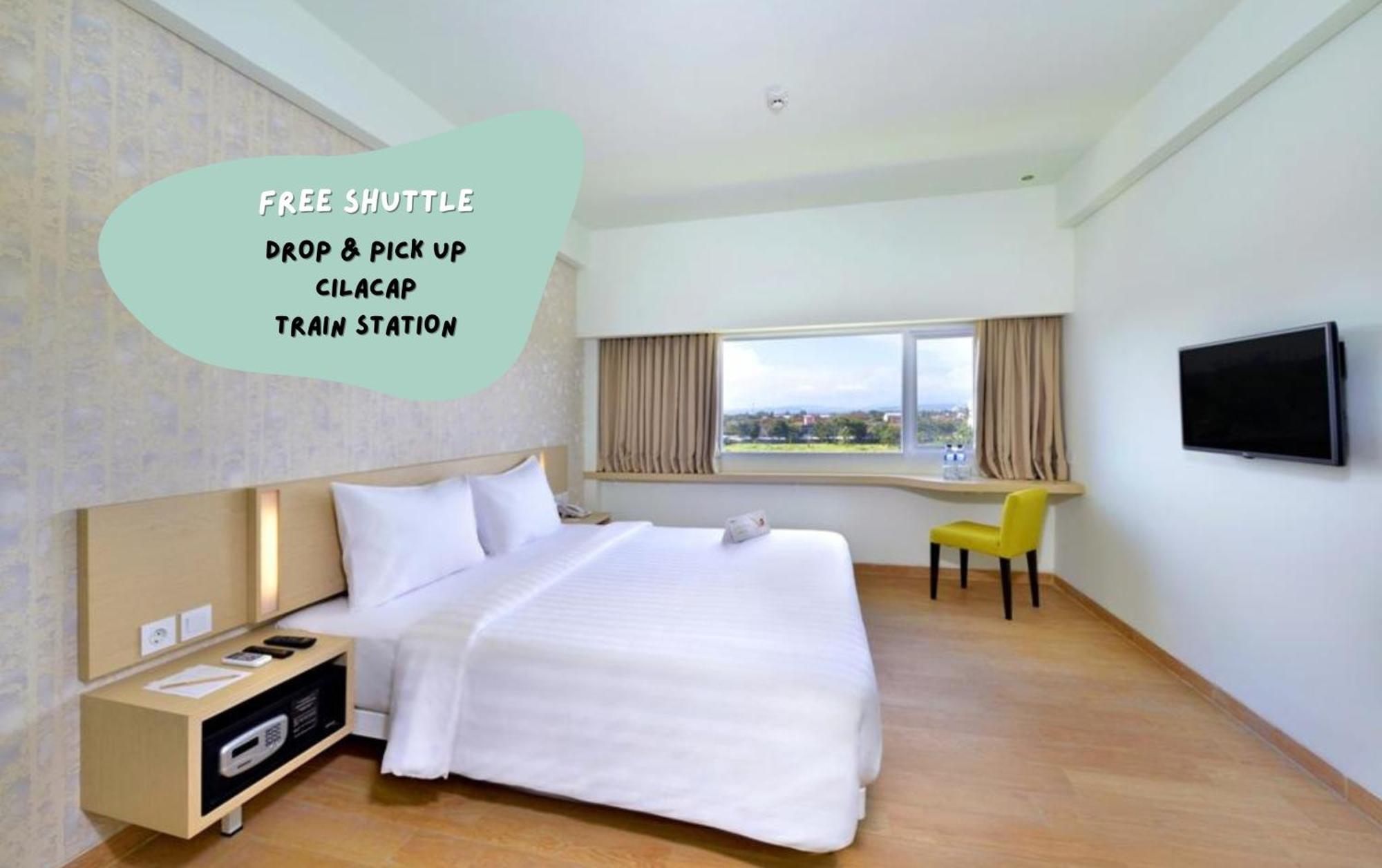Whiz Prime Hotel Sudirman Cilacap Exterior photo