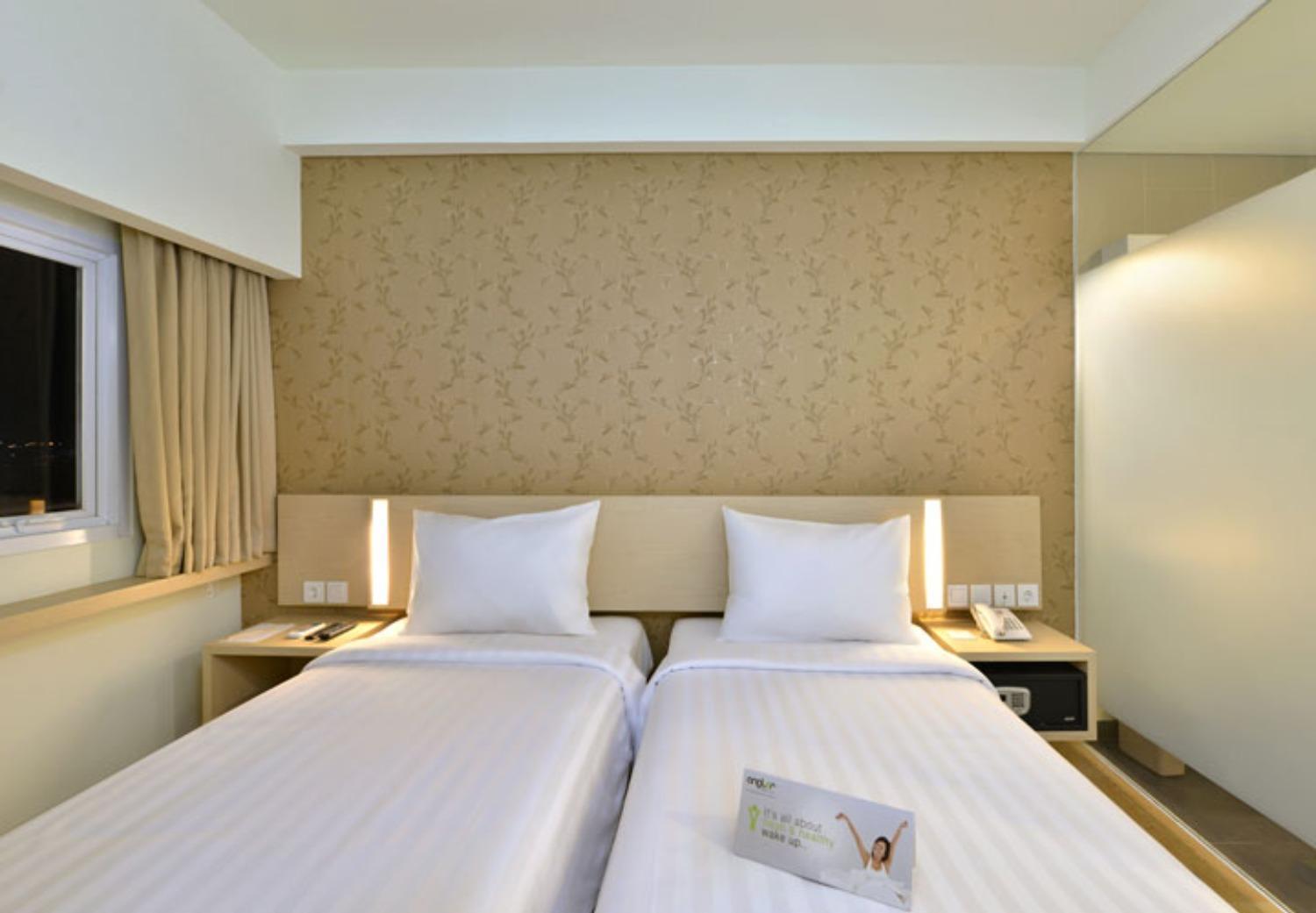 Whiz Prime Hotel Sudirman Cilacap Exterior photo